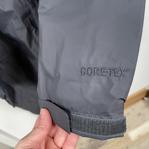 L.L. Bean Rain Jacket Mens XLT Gore-Tex Long Black Jacket - Picture 5 of 12